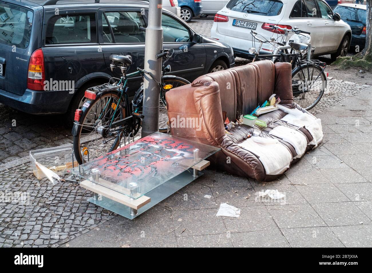 Typische Szenen aus den Straßen von Berlin-Neukölln, sanftmütiger Bereich in Berlin, Deutschland. Stockfoto