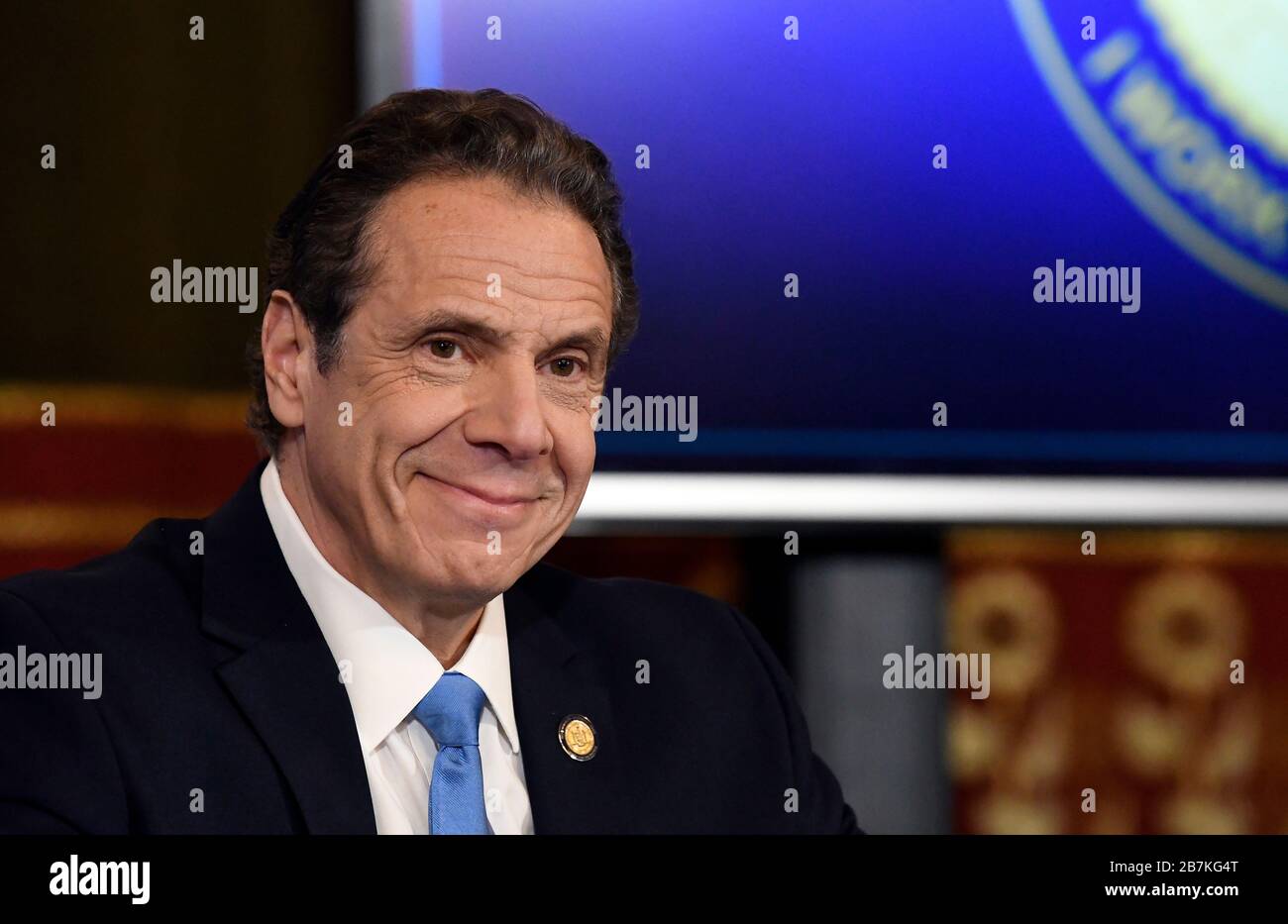 Albany, New York/Vereinigte Staaten 3/16/20 New York Reg. Andrew Cuomo gibt während einer Pressekonferenz im State Capitol ein Update zum Coronavirus. Stockfoto