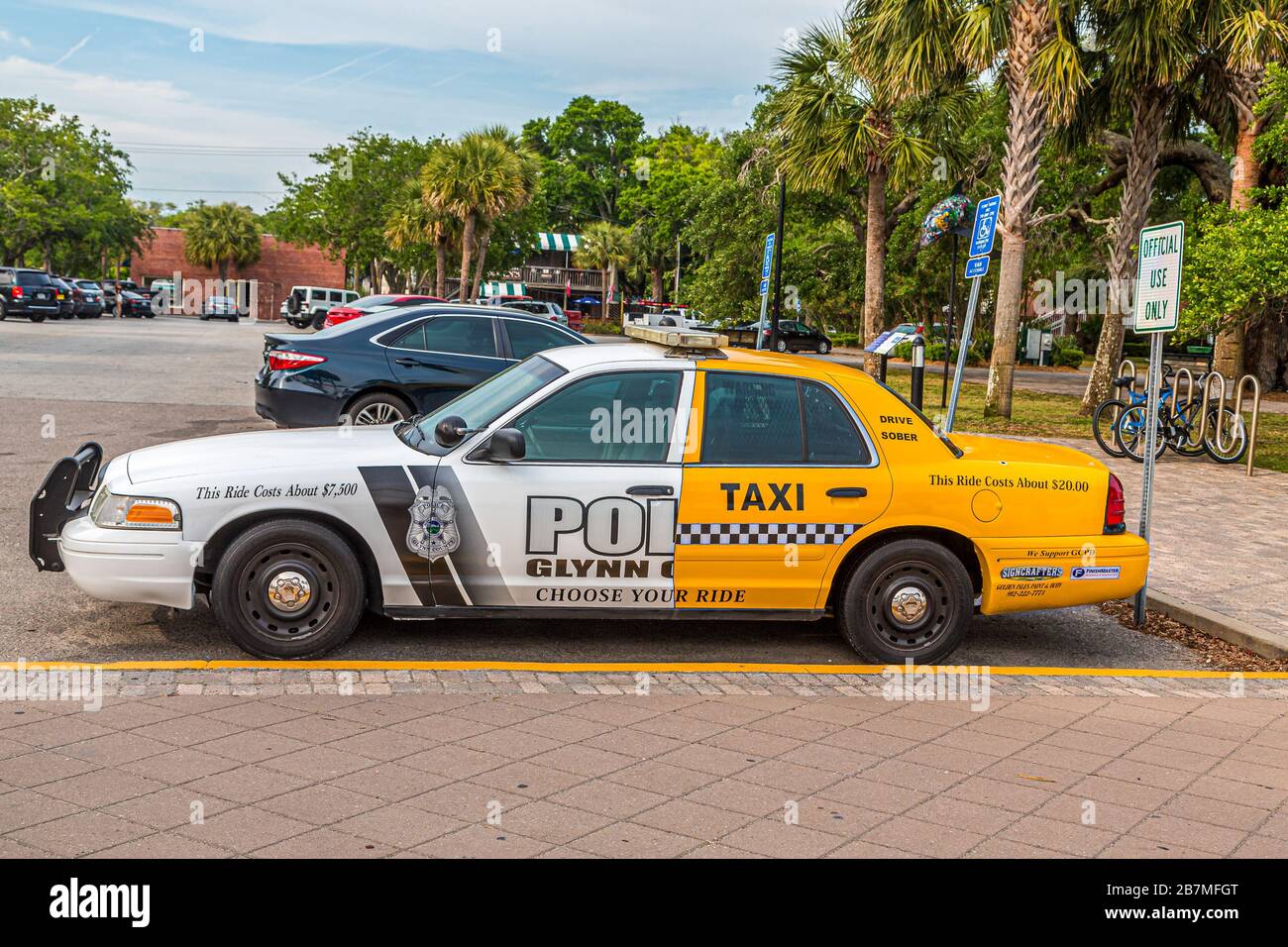 ST. SIMONS, GEORGIA - 24. April 2019: St. Simons Island, Georgia ist die familienfreundlichste aller Barriereinseln. Stockfoto