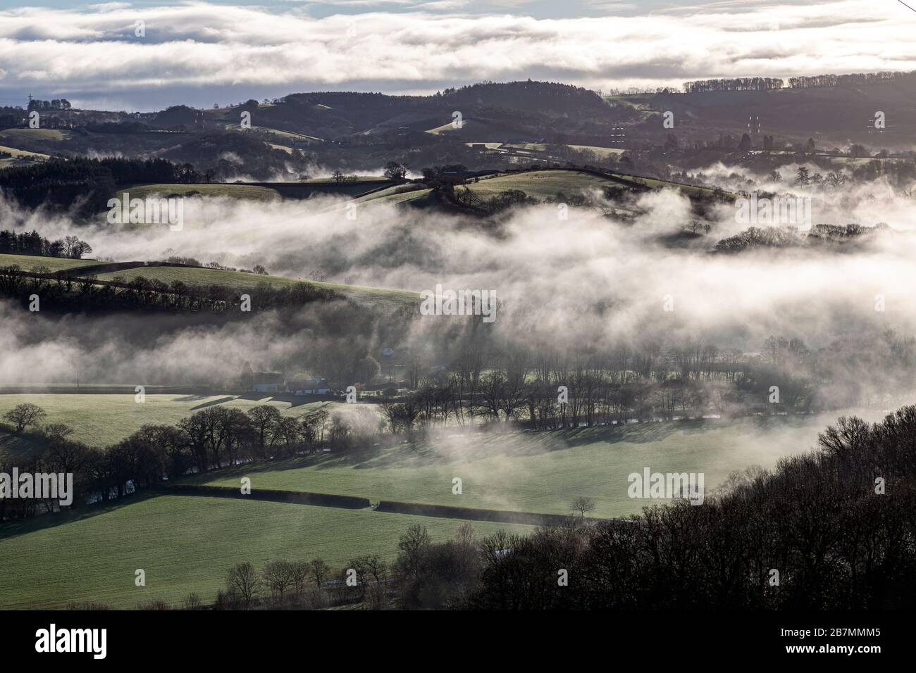 Der Fluss Teign ist eine beeindruckende Länge von 31 Meilen und schlängelt sich von Dartmoor zum Meer bei Teignmouth in einem rückwärts gelegenen Fluss von S. South Devon Stockfoto