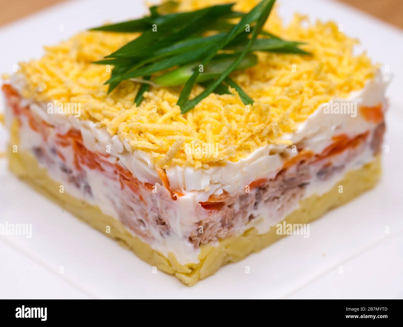 Restaurantgericht mimoza-salat Stockfoto