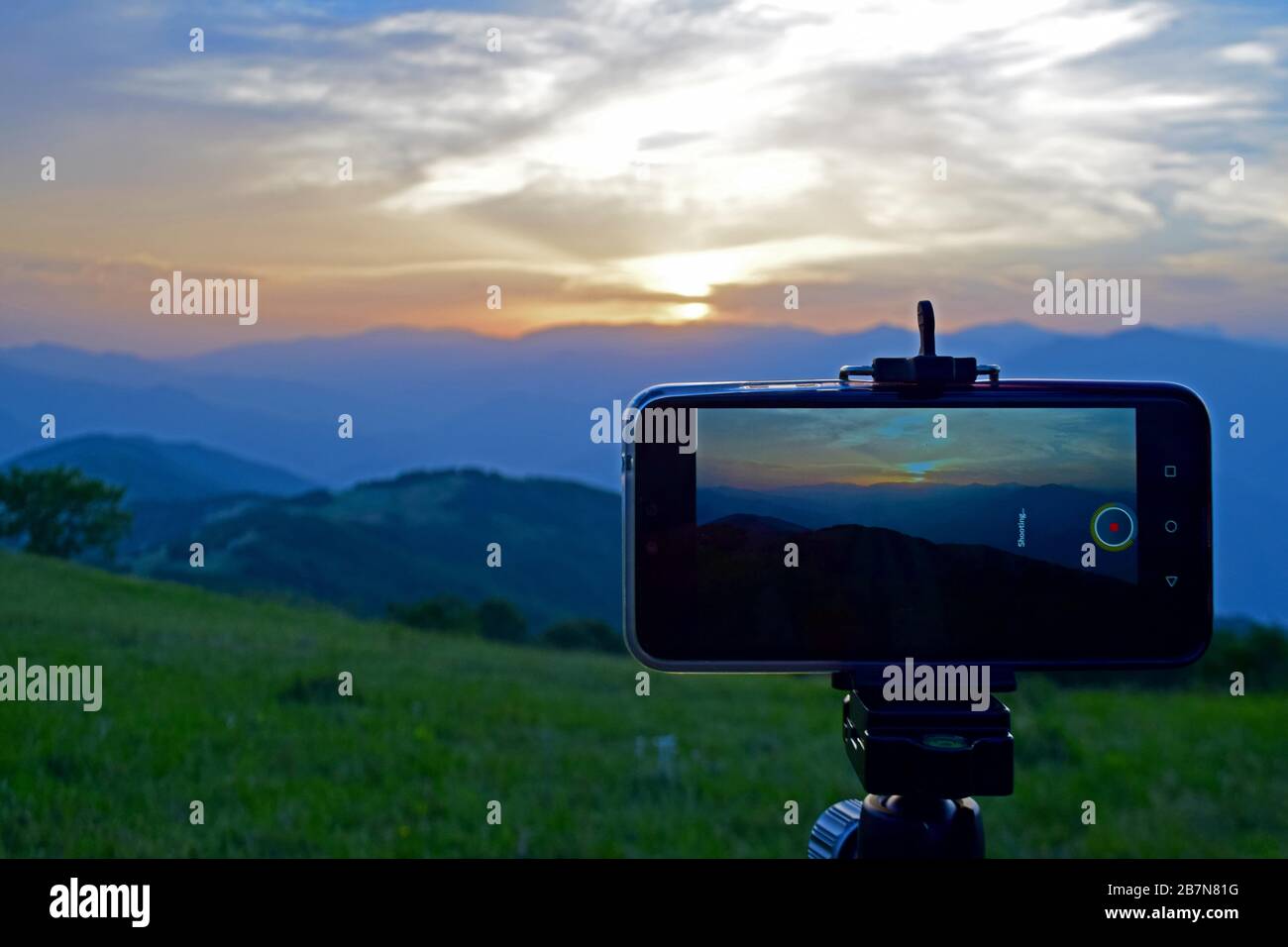 Sonnenuntergang im Arasbaran-Wald nordwestlich des Iran, Aserbaidschan. Stockfoto