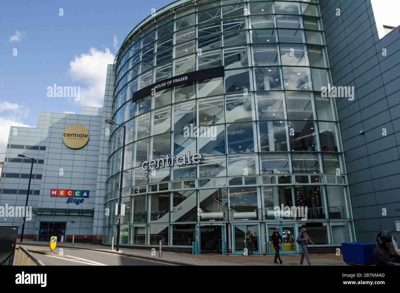 Croydon, Großbritannien - 2. Oktober 2019: Außenansicht des Centrale Shopping Centre in Croydon, South London. Stockfoto