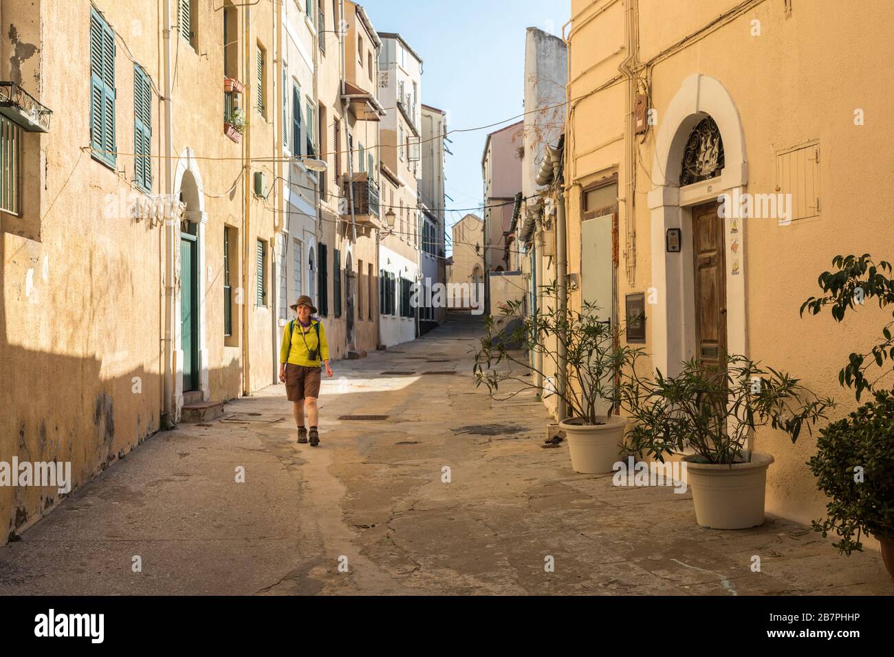Spaziergang durch einen alten Wohnteil von Gibraltar Stockfoto