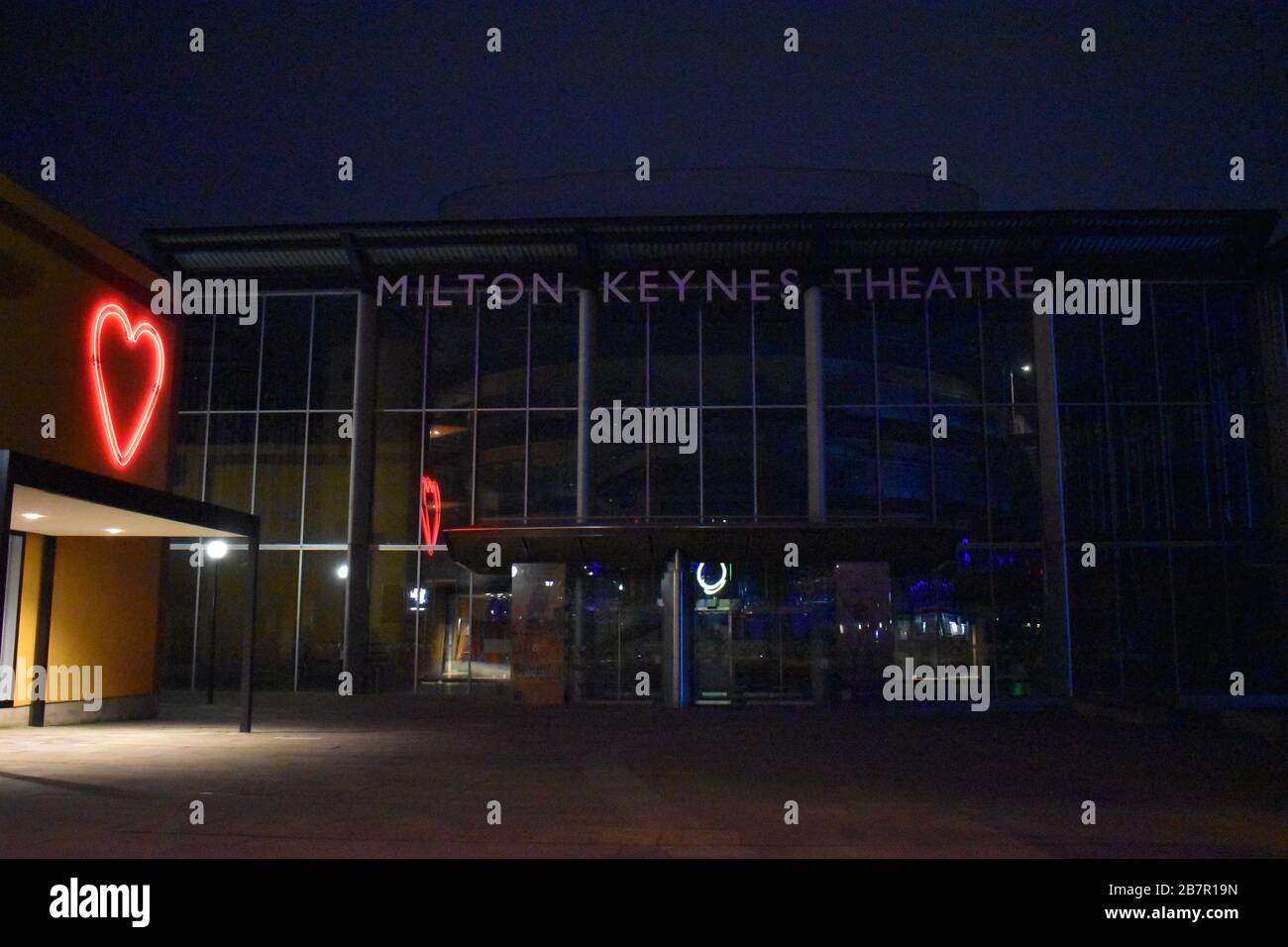 Milton Keynes Theatre, aufgrund des Coronavirus geschlossen. Stockfoto