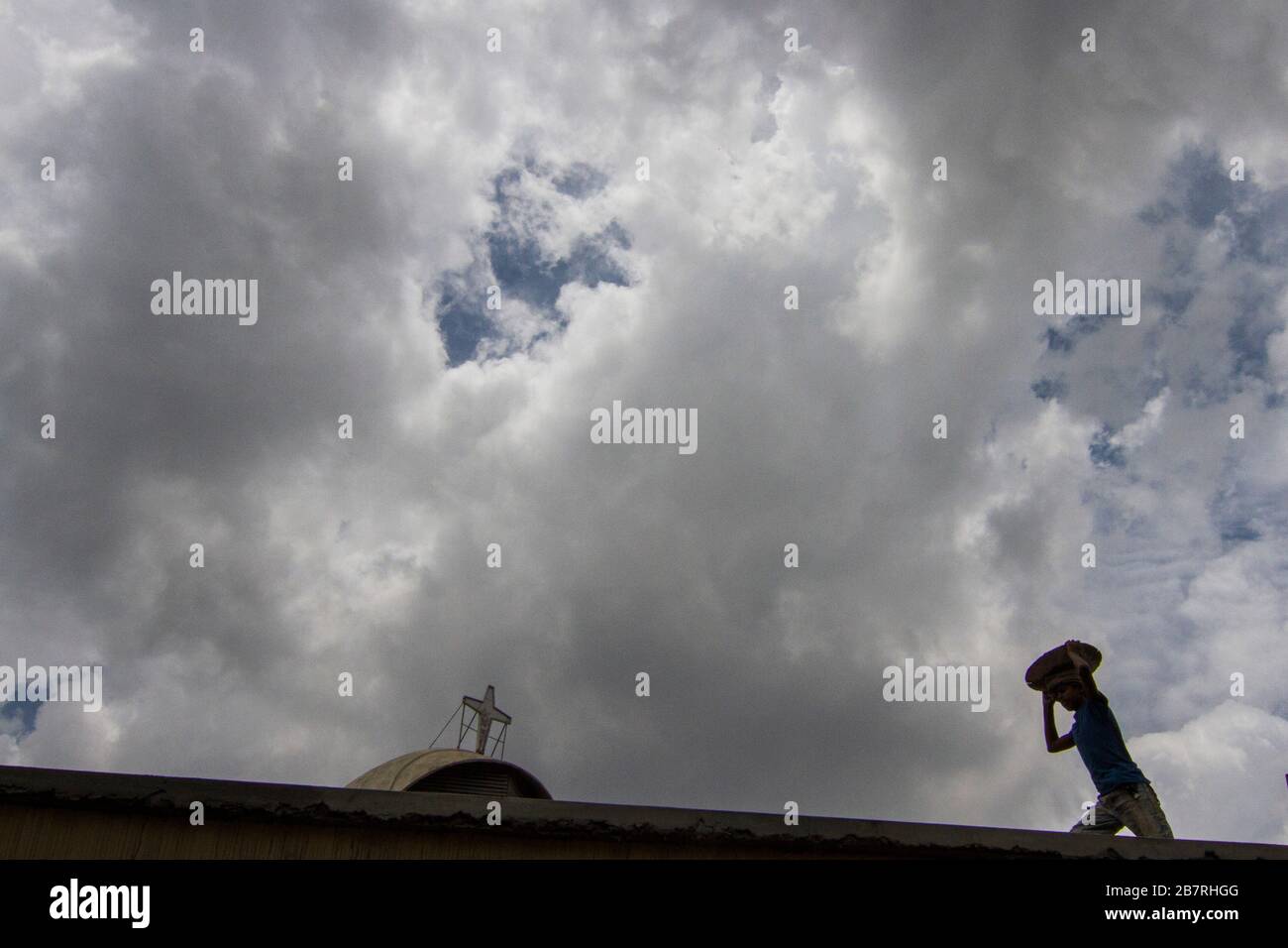Die Armenische Kirche ist einer der historischen Stätte für die Menschen der Cristianischen Gemeinschaft in Bangladesch. Das Kreuz ist oben auf der Kirche aufgestellt. Stockfoto