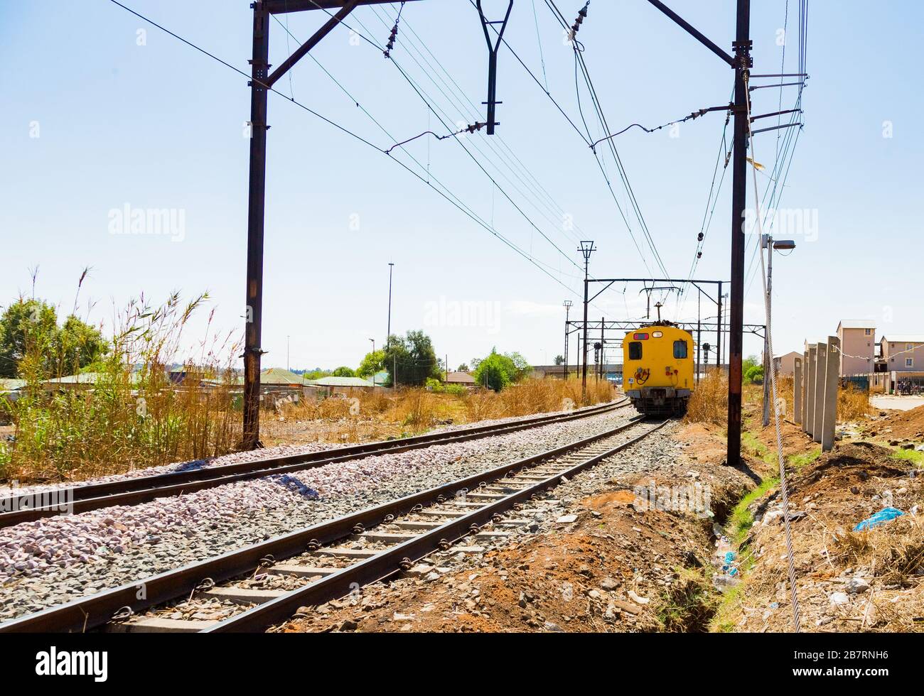 Soweto, Südafrika - 08 September 2018: S-Bahn durch das Herz von Soweto, Johannesburg verschieben Stockfoto