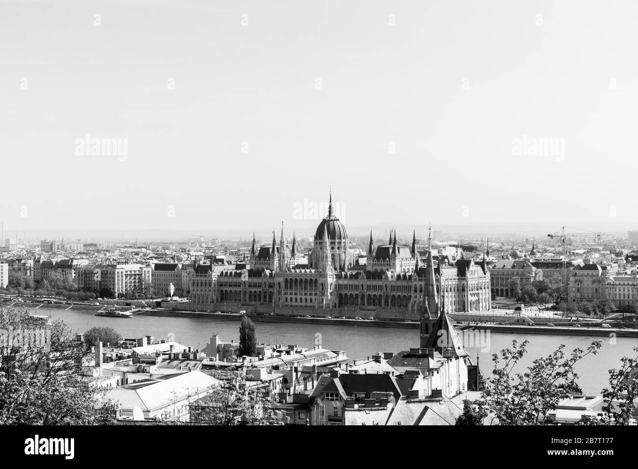 Vorderansicht von Buda bis zur Pest durch die Donau-Flussaue in Budapest, Ungarn. Stockfoto