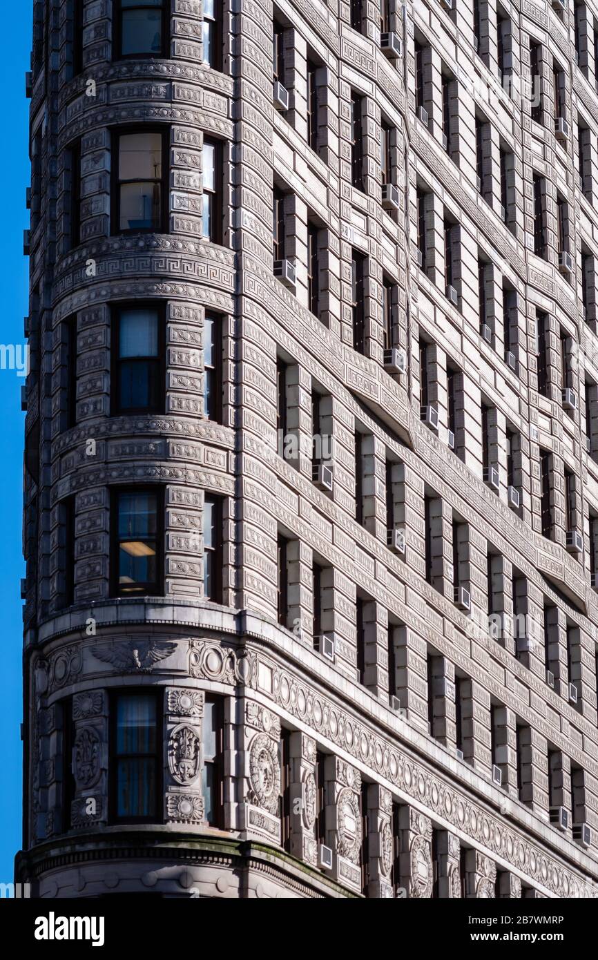 New York City, USA - 21. Juni 2019: Nahaufnahme des berühmten Flatiron Building in Manhattan Stockfoto New York City, USA - 21. Juni 2019: Nahaufnahme des berühmten Flatiron Building in Manhattan Stockfoto