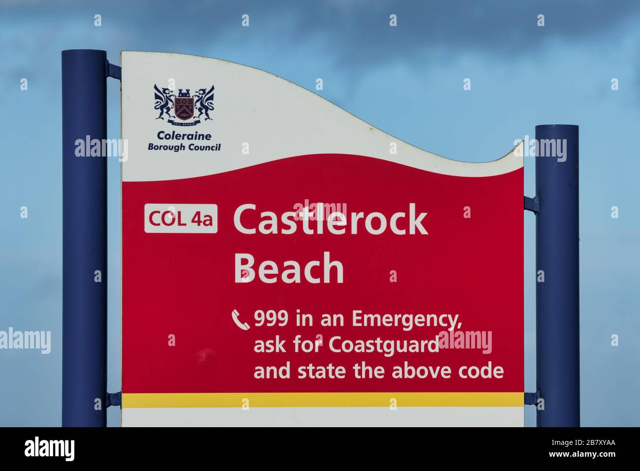 Castlerock, Großbritannien - 9. Februar 2020: Schild des Coleraine Borough Council für Castlerock Beach Stockfoto