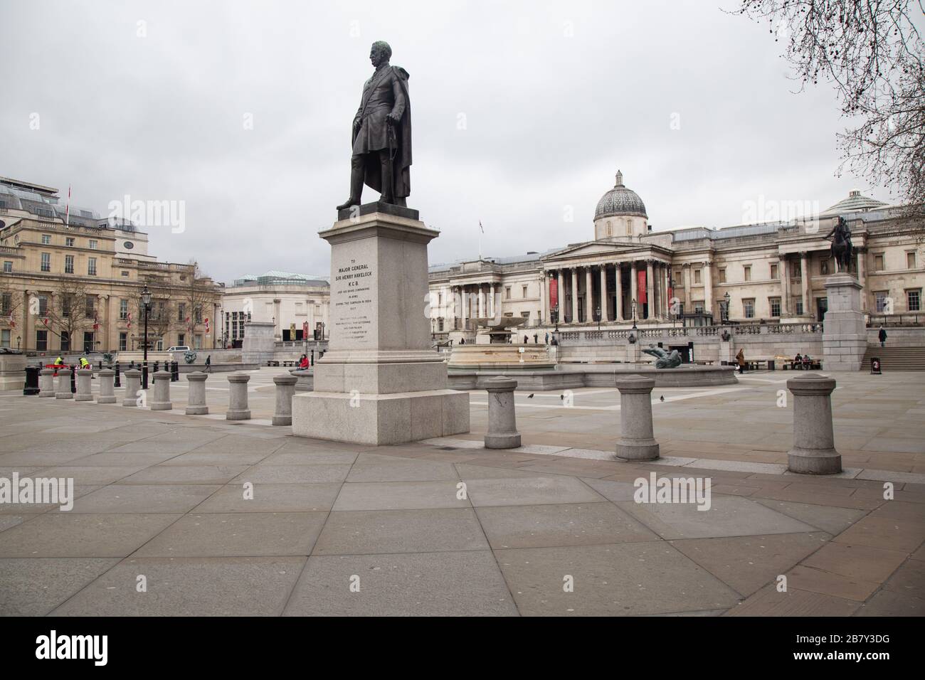 März 2020, London: Ikonische Touristenattraktionen und Verkehrssysteme in London sind leer, da Corona Virus die Menschen von den Straßen treibt Stockfoto