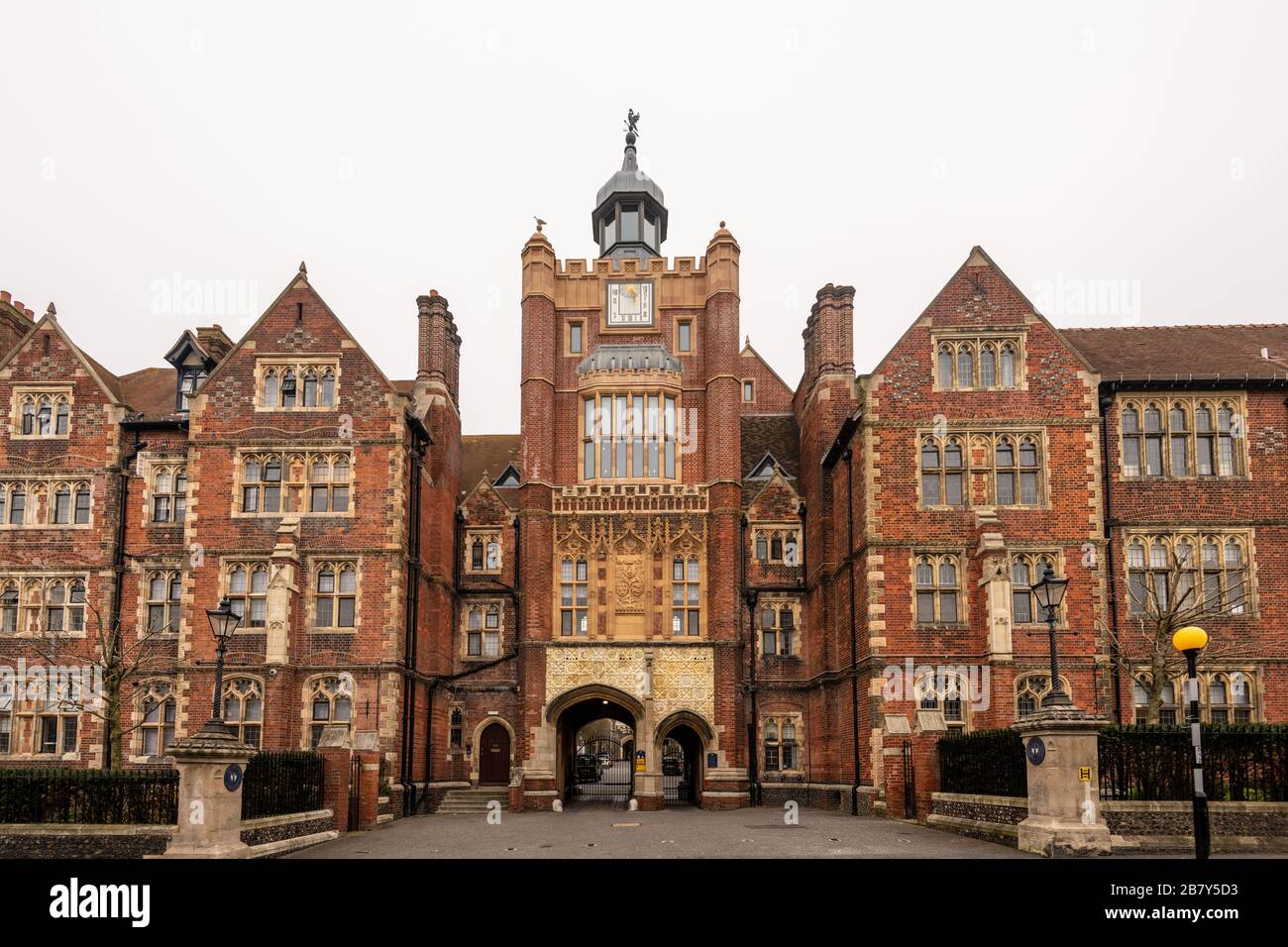 Brighton College, eine unabhängige, koedukative Internat- und Tagesschule für Jungen und Mädchen, Main Entrance The Lodge, Brighton East Sussex Stockfoto