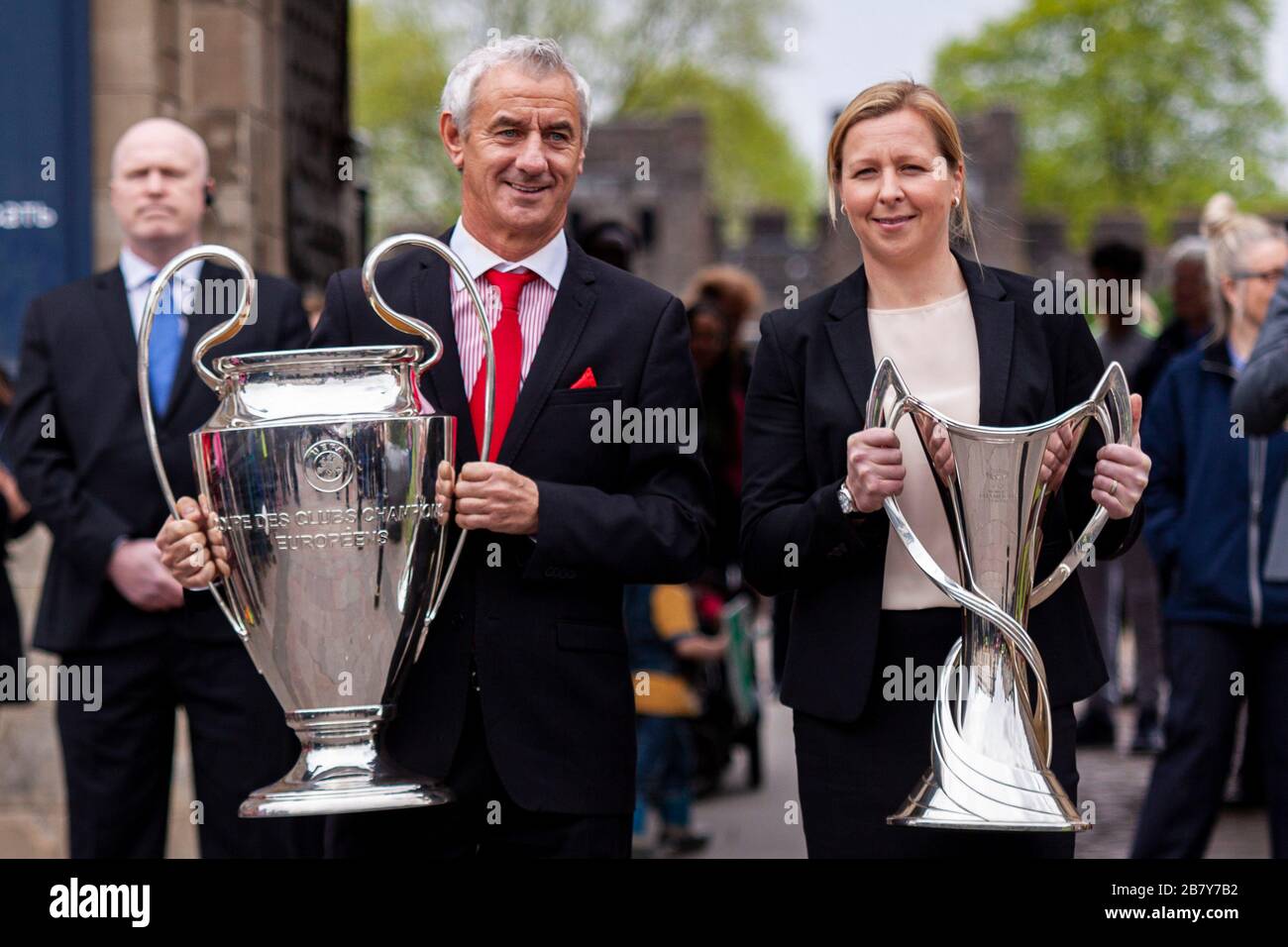 Champions League Trophy Stockfotos Und Bilder Kaufen Seite 2 Alamy