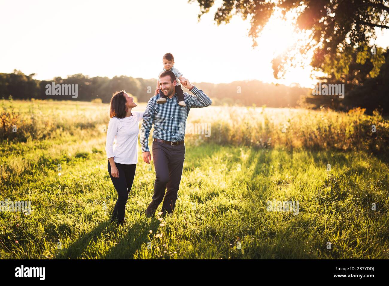 Eltern Spaß mit Ihrem baby boy Stockfoto