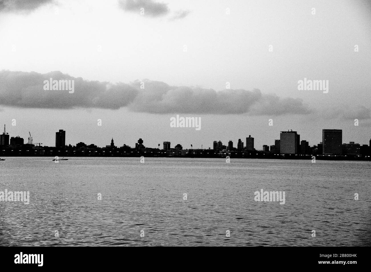 Skyline am Morgen, Marine Drive, Bombay, Mumbai, Maharashtra, Indien, Asien Stockfoto