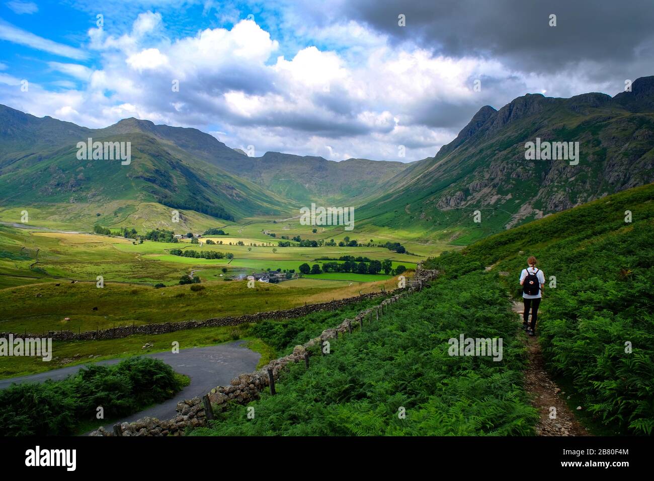 Wandern im Langdale Tal, im English Lake District, Cumbria. Stockfoto