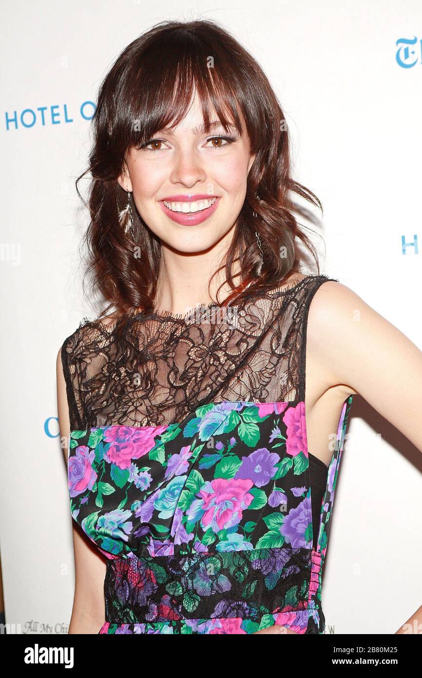 New York, NY, USA. März 2010. Brittany allen auf dem 6. Jährlichen Broadway Cares Equity Fights Aids Benefit im New York Marriott Marquis. Kredit: Steve Mack/Alamy Stockfoto