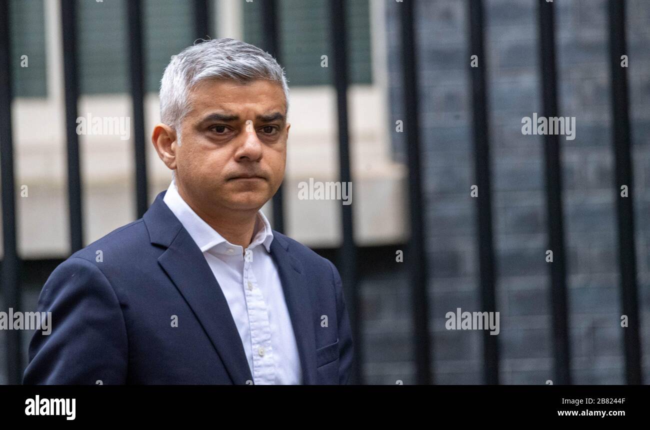London, Großbritannien. März 2020. Sadiq Khan, Bürgermeister von London verlässt die Downing Street nach einem Treffen mit dem Premierminister Credit: Ian Davidson/Alamy Live News Stockfoto