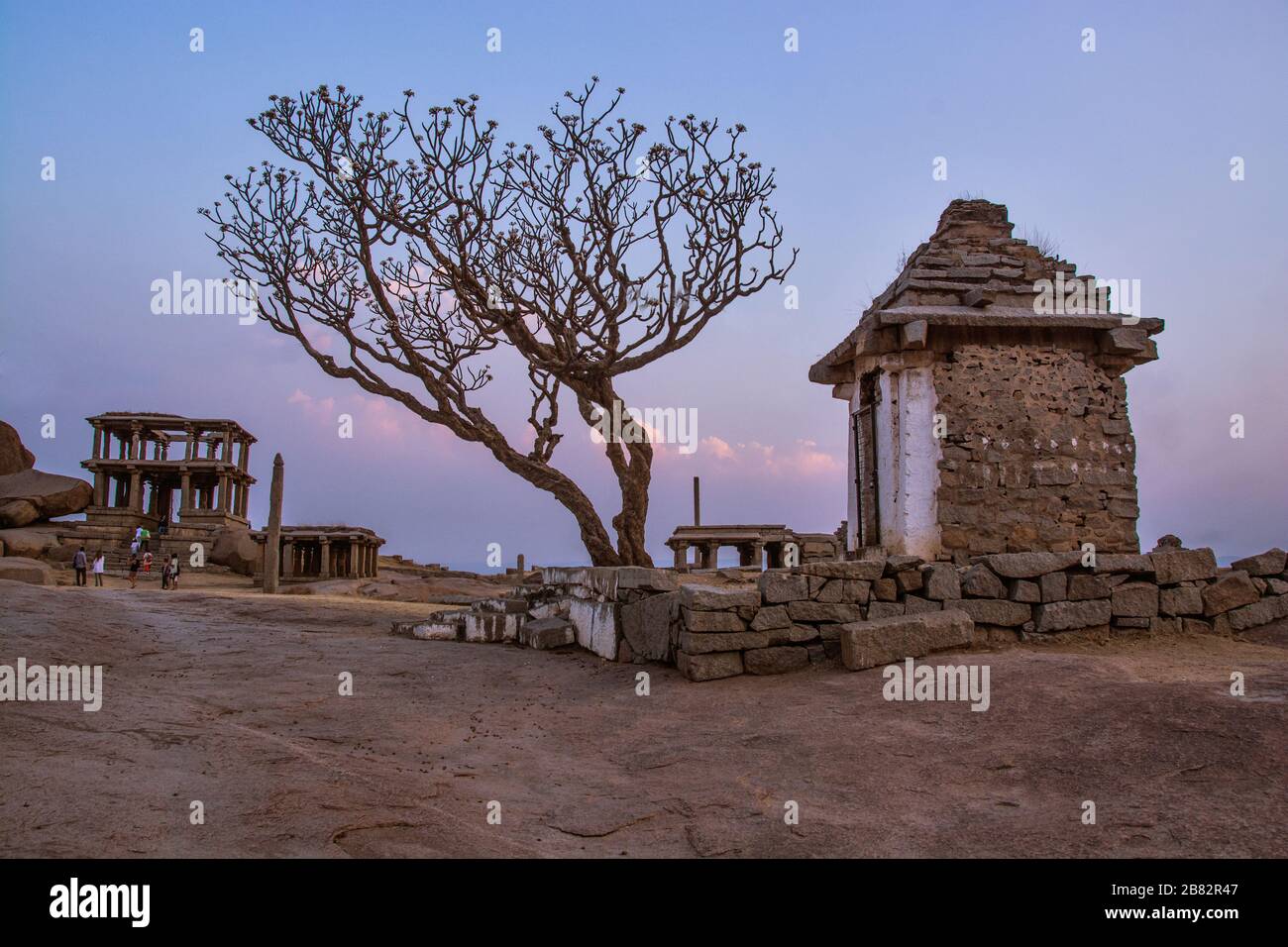 Hemkuta-Hügel-Tempel in karnataka Stockfoto