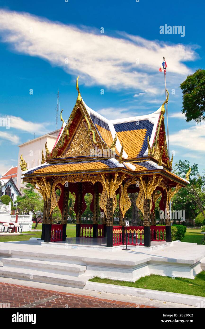 Klassische thailändische Architektur im Nationalmuseum von Bangkok, Thailand Stockfoto