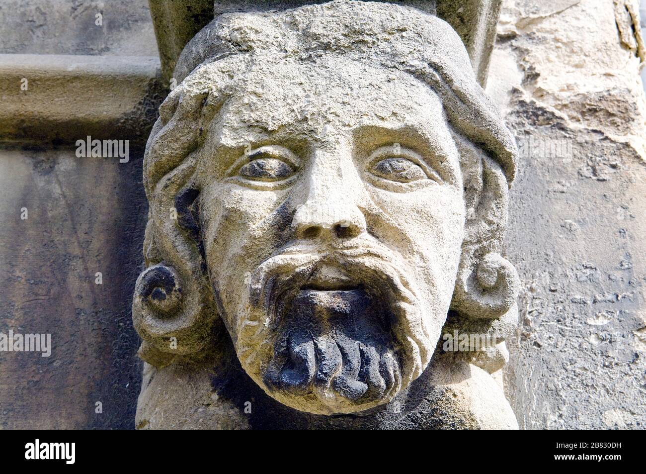 Ein Kopf aus Stein auf Canterbury Kathedrale außen angezeigt Stockfoto