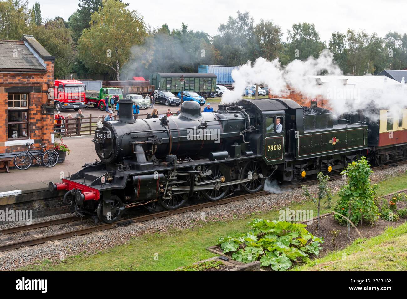 Standard class 2 steam train -Fotos und -Bildmaterial in hoher ...
