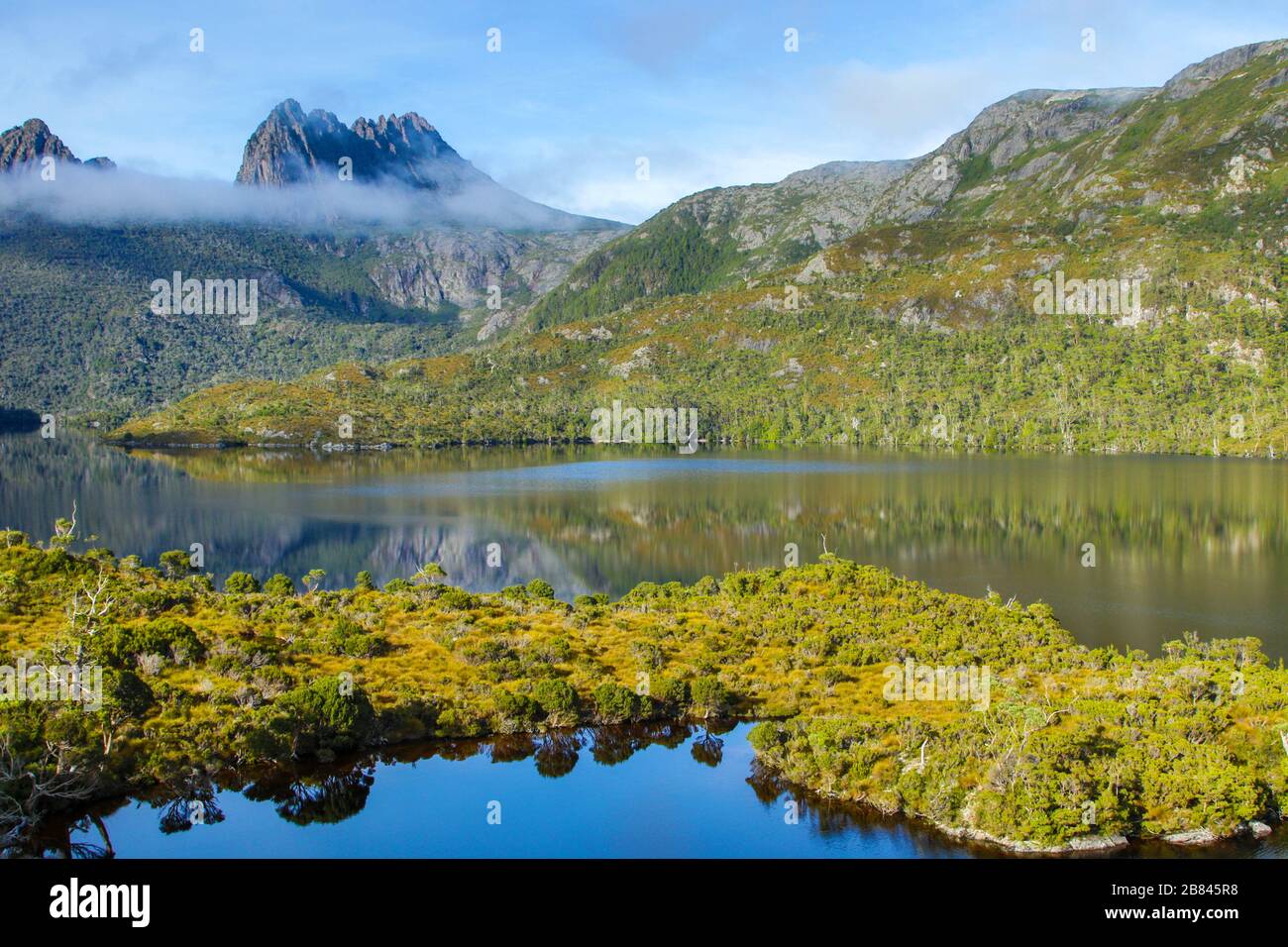 Teich und Landschaft im Zentrum Tasmaniens Australien Stockfoto