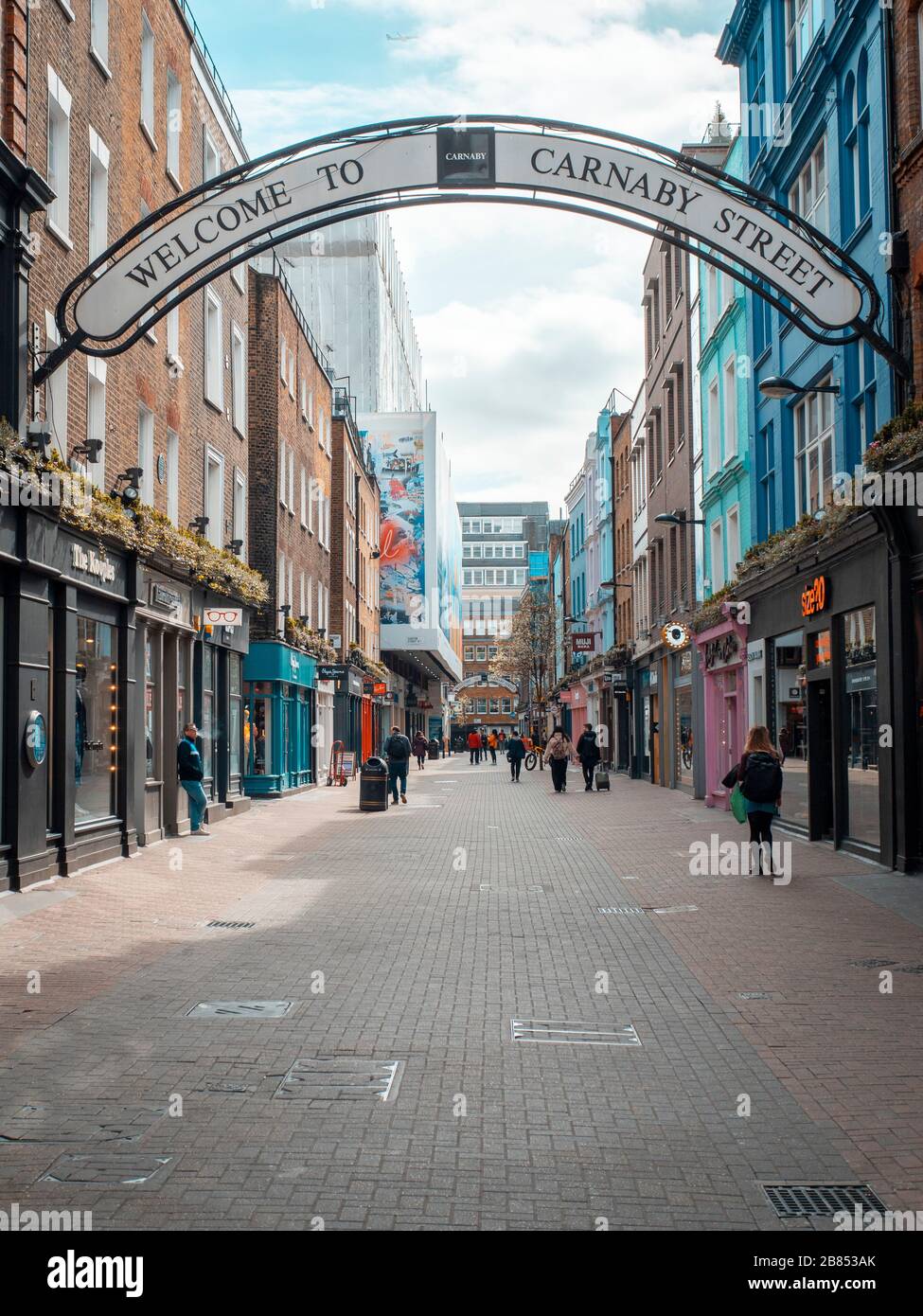 Die Carnaby Street ist wegen des Ausbruchs von Coronavirus leer Stockfoto