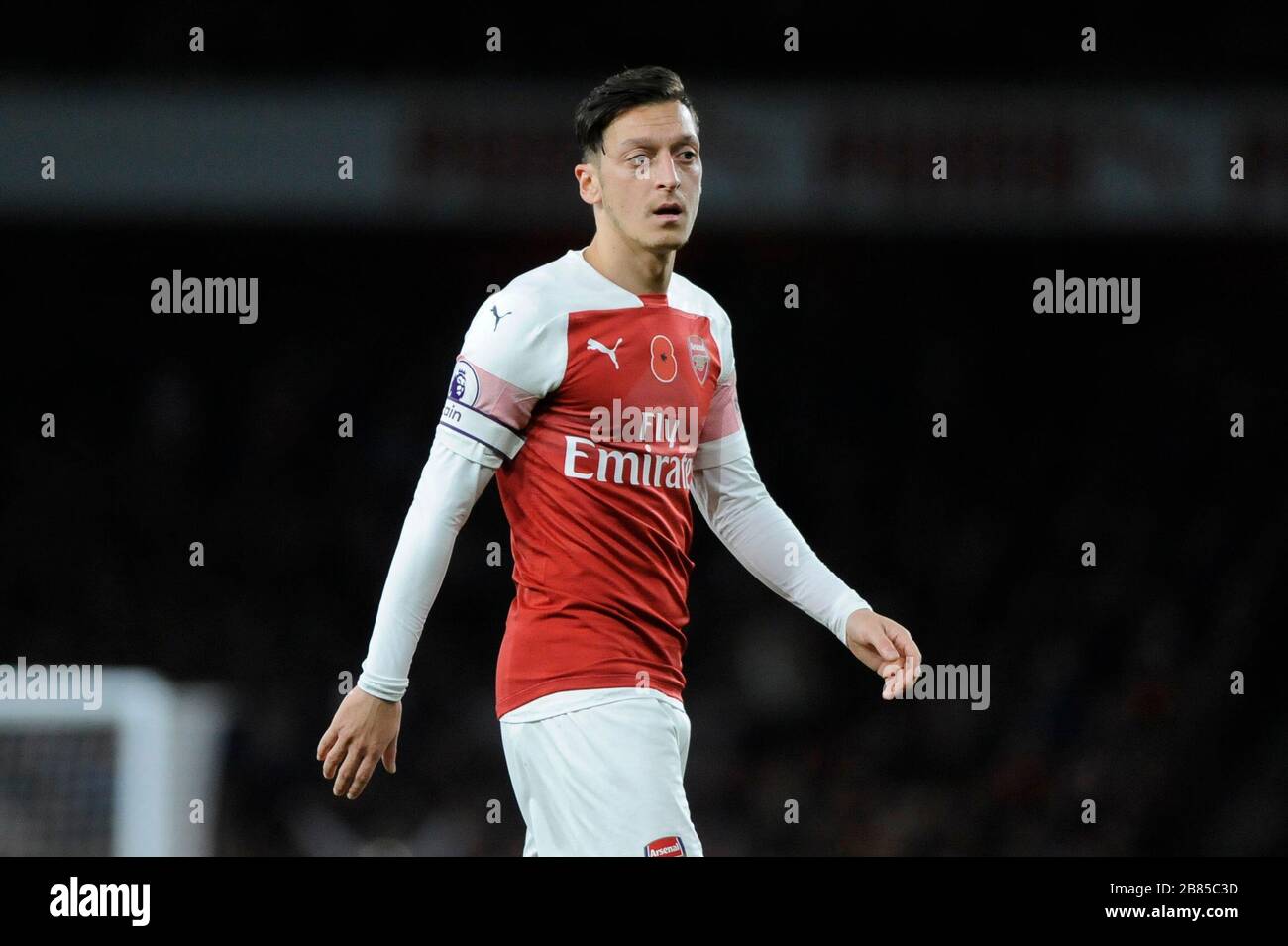 Mesut …zil von Arsenal im Einsatz während des Premier-League-Spiels zwischen Arsenal und Wolverhampton Wanderers im Emirates Stadium in London, Großbritannien - 11. November 2018 Stockfoto