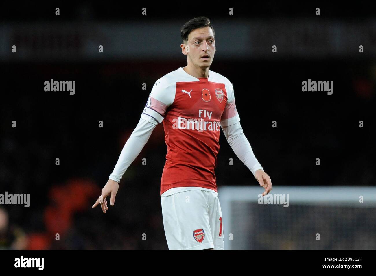 Mesut …zil von Arsenal im Einsatz während des Premier-League-Spiels zwischen Arsenal und Wolverhampton Wanderers im Emirates Stadium in London, Großbritannien - 11. November 2018 Stockfoto