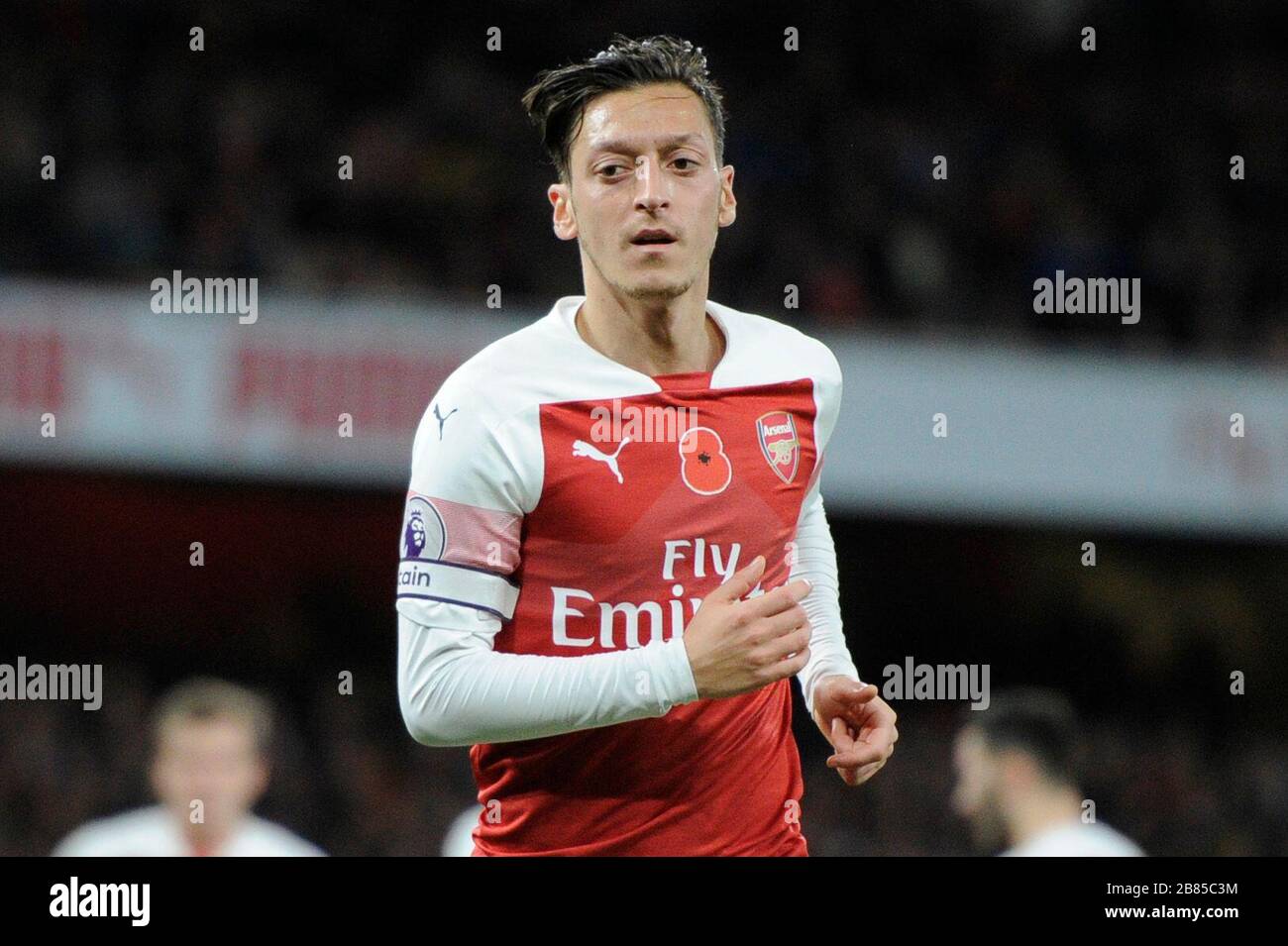 Mesut …zil von Arsenal im Einsatz während des Premier-League-Spiels zwischen Arsenal und Wolverhampton Wanderers im Emirates Stadium in London, Großbritannien - 11. November 2018 Stockfoto