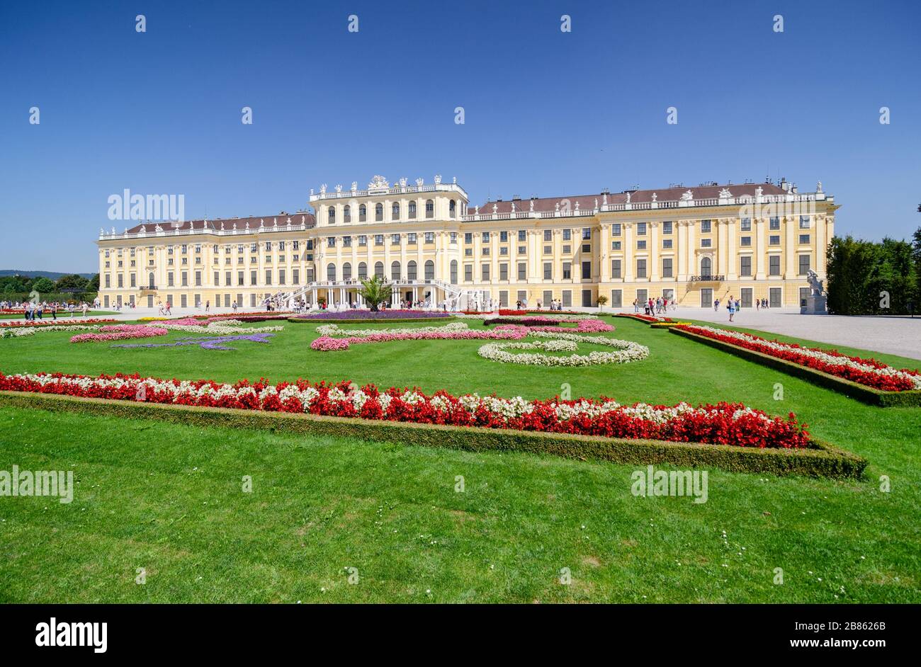 Schloss Schönbrunn mit Gärten und Stadtpark, Wien - Österreich Stockfoto