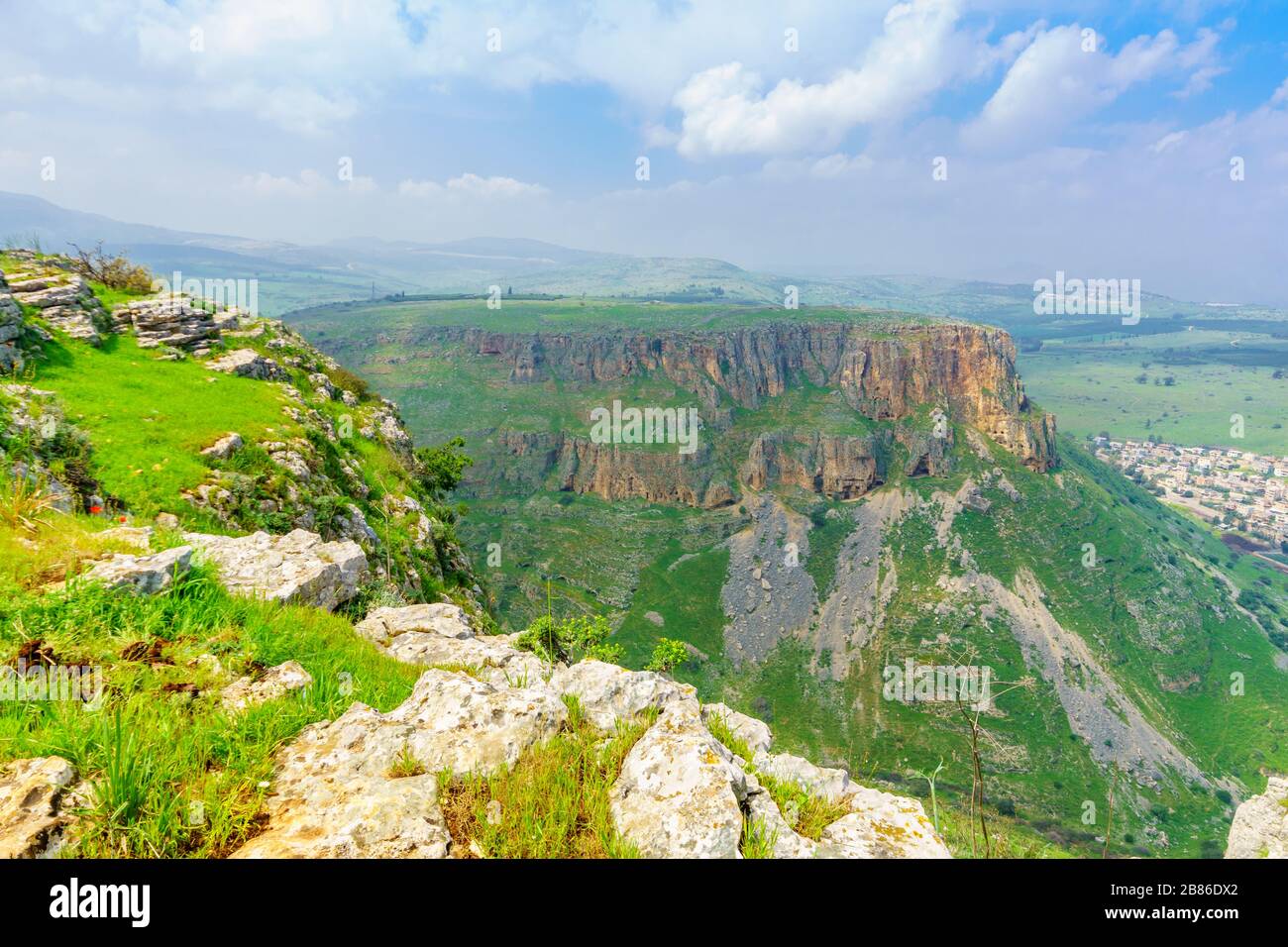 Blick auf die Landschaft vom Berg Arbel des Berges Nitay, Nordisraelisch Stockfoto