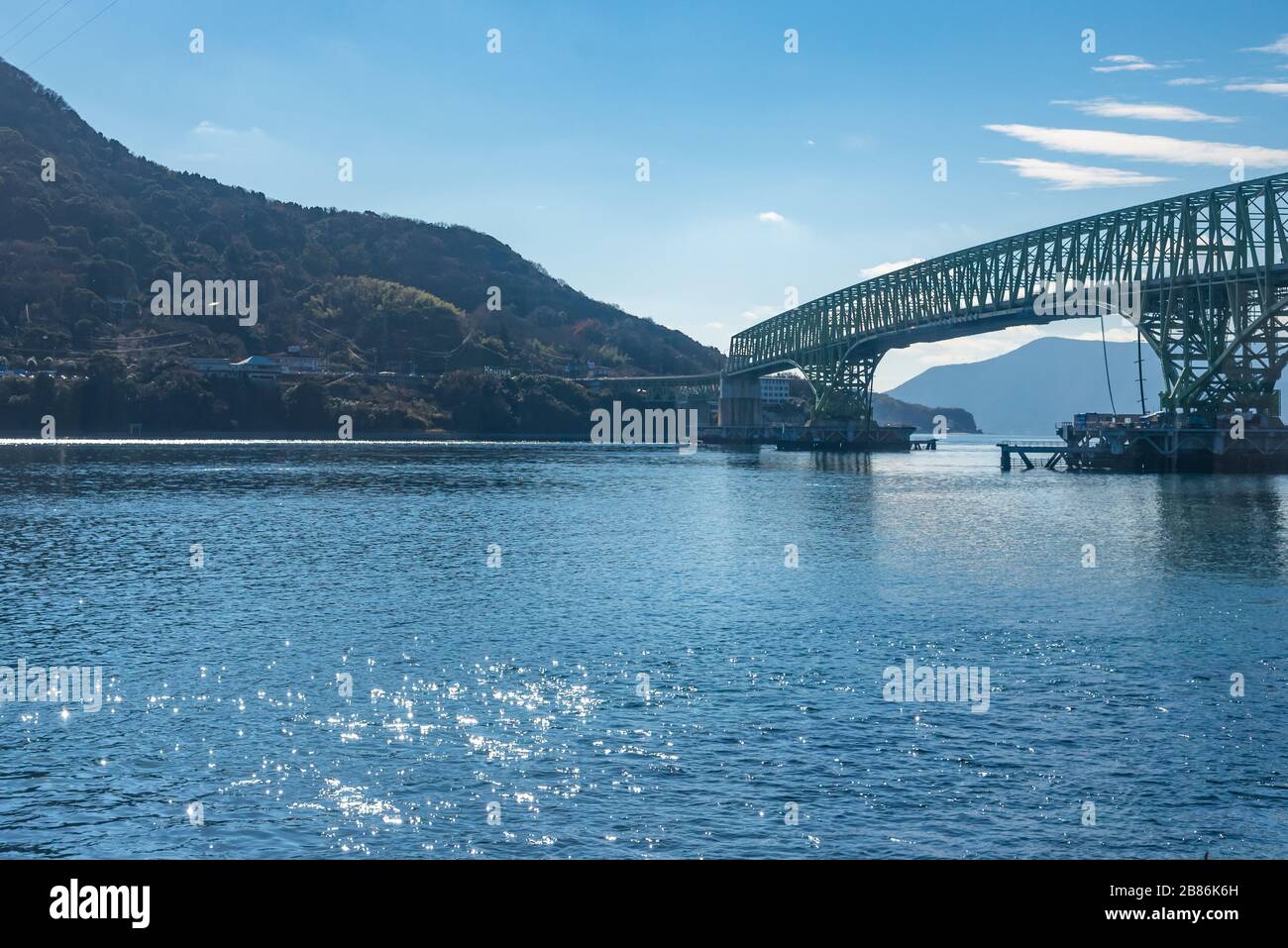 Oshima-Brücke. Eine Brücke, die die Hauptinsel Japan Honshu und die Insel Suo-Oshima in der Präfektur Yamaguchi verbindet Stockfoto