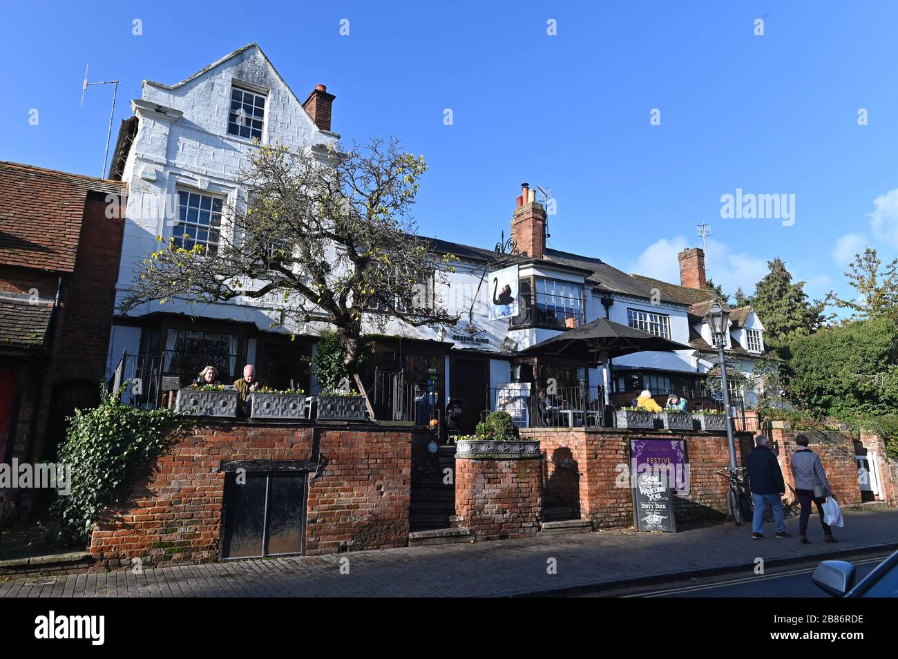 Das Dirty Duck Pub am Fluss Avon in Stratford-upon-avon. Warwickshire. GROSSBRITANNIEN. England. Stockfoto