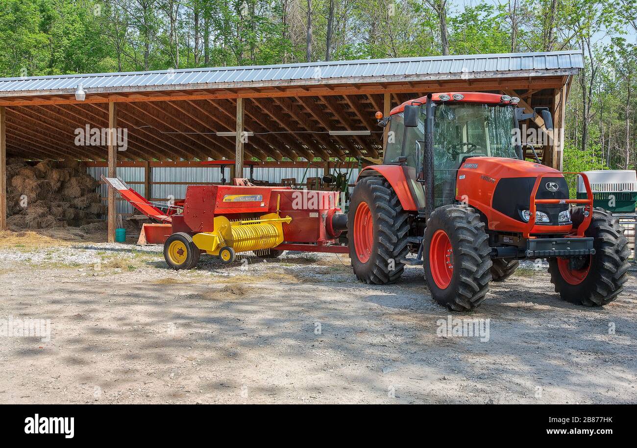 Schwere Landmaschinen auf amerikanischer Familienfarm Stockfoto