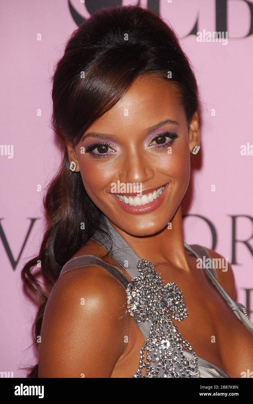 Selita Ebanks auf der Victoria's Secret Fashion Show - Ankünfte im Kodak Theatre in Hollywood, CA. Die Veranstaltung fand am Donnerstag, den 16. November 2006 statt. Foto von: SBM / PictureLux - Aktenzeichen # 33984-9561SBMPLX Stockfoto