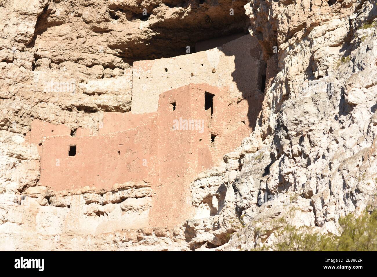 Camp Verde, AZ., USA, 13. Januar 2018. Arizona Montezuma Castle National Monument - Winterschlamper. Einheimische amerikanische Sinagua-Indianer gut erhaltene Ruine Stockfoto