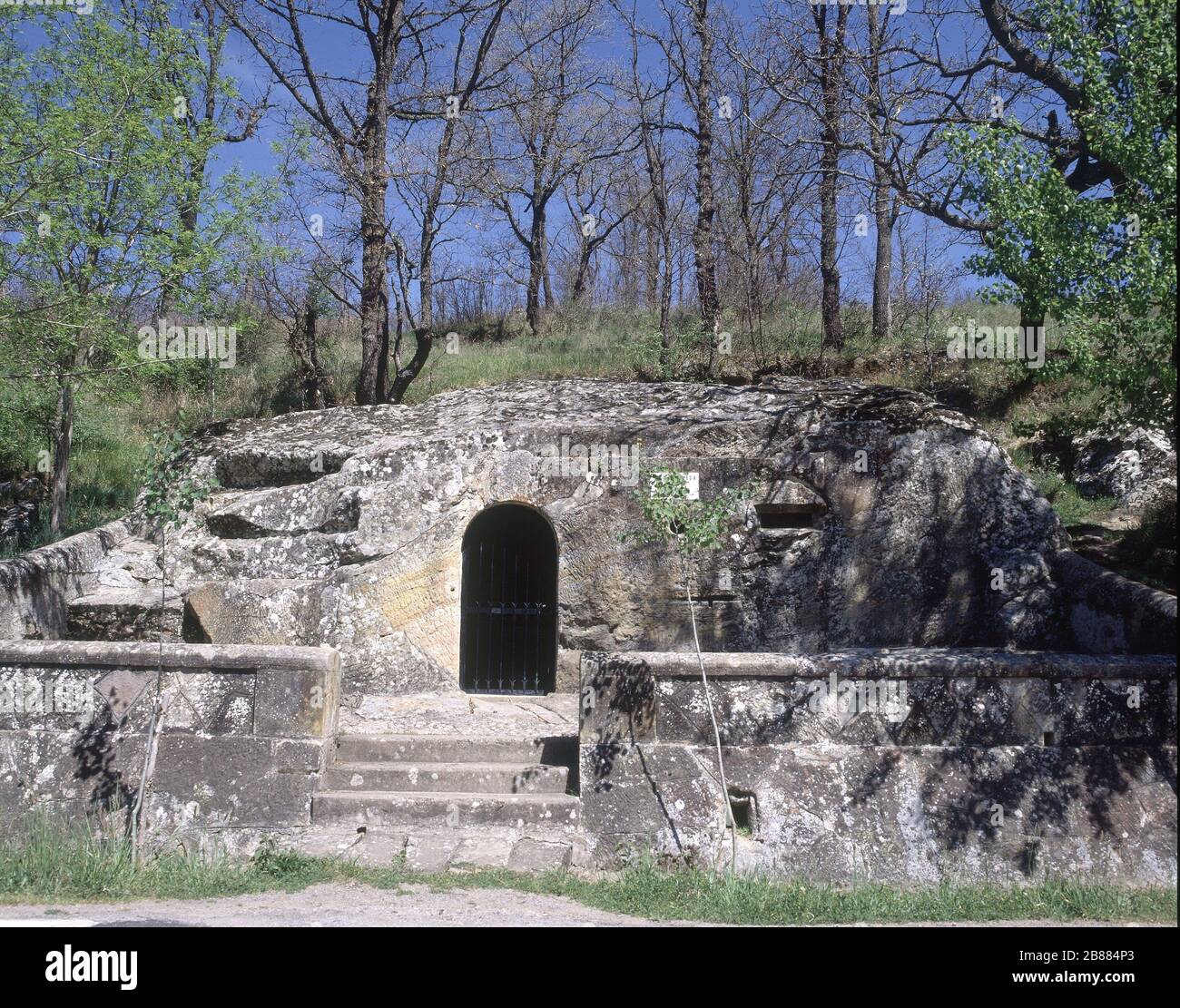 ERMITA RUPESTRE EXCAVADA EN ROCA ARENISCA TAMBIEN CONOCIDA COMO ERMITA