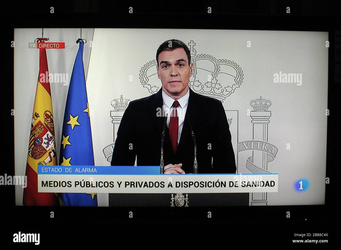Der Präsident des spanischen Staates Pedro Sanchez überträgt auf die staatlichen und privaten Mittel, die der Gesundheit zum Infektionsrisiko zur Verfügung stehen Stockfoto