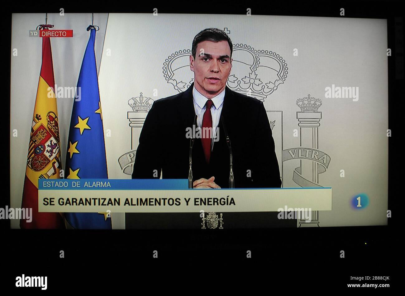 Der Präsident des spanischen Staates Pedro Sanchez übermittelt den Bürgern per Fernsehen den Alarmzustand in Spanien aufgrund des Infektionsrisikos Stockfoto