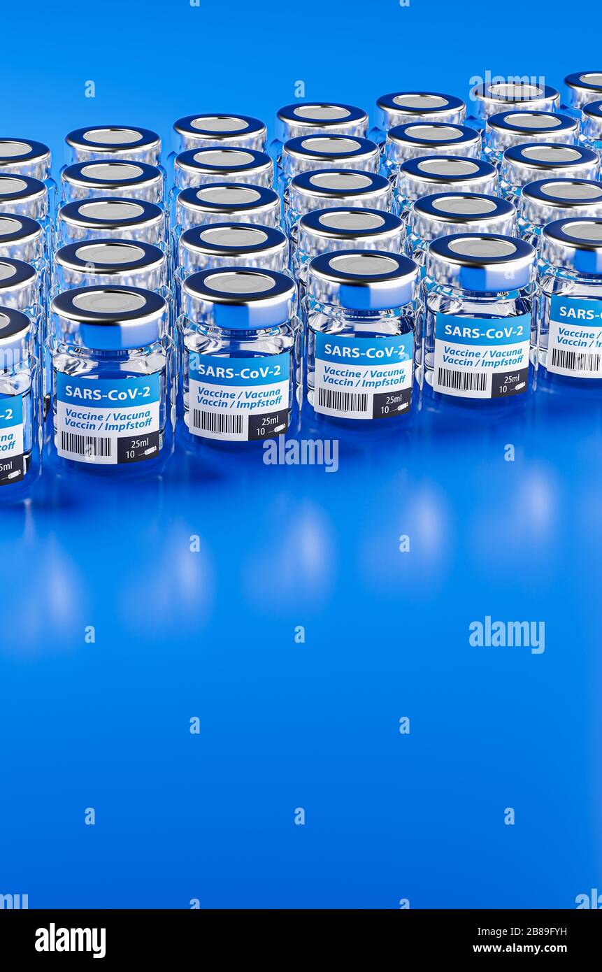 Konzept für die Verfügbarkeit von ausreichend Impfstoff gegen den neuen Corona-Virus SARS-COV-2: Reihen von Glasbehältern mit je 10 Impfdosen. Die Stockfoto