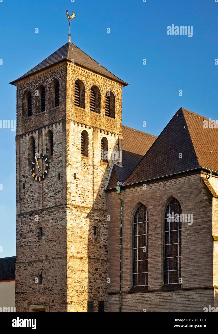katholische Kirche St. Johann Baptist, Deutschland, Nordrhein-Westfalen, Ruhrgebiet, Duisburg Stockfoto