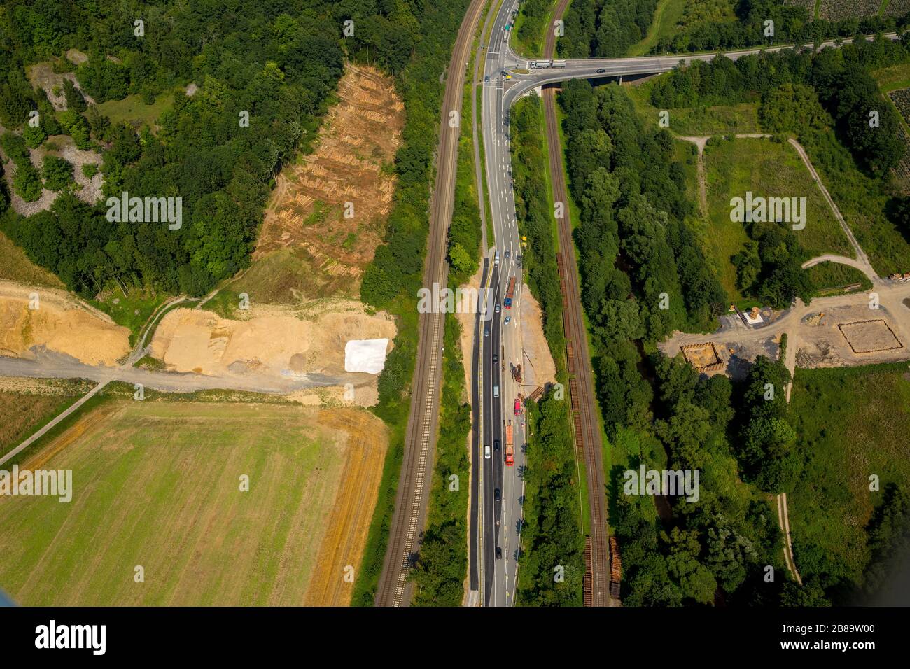 , Brücke und Autobahnkreuz Bestwig vom Motorweg A 46, 13.08.2015, Luftbild, Deutschland, Nordrhein-Westfalen, Sauerland, Bestwig Stockfoto