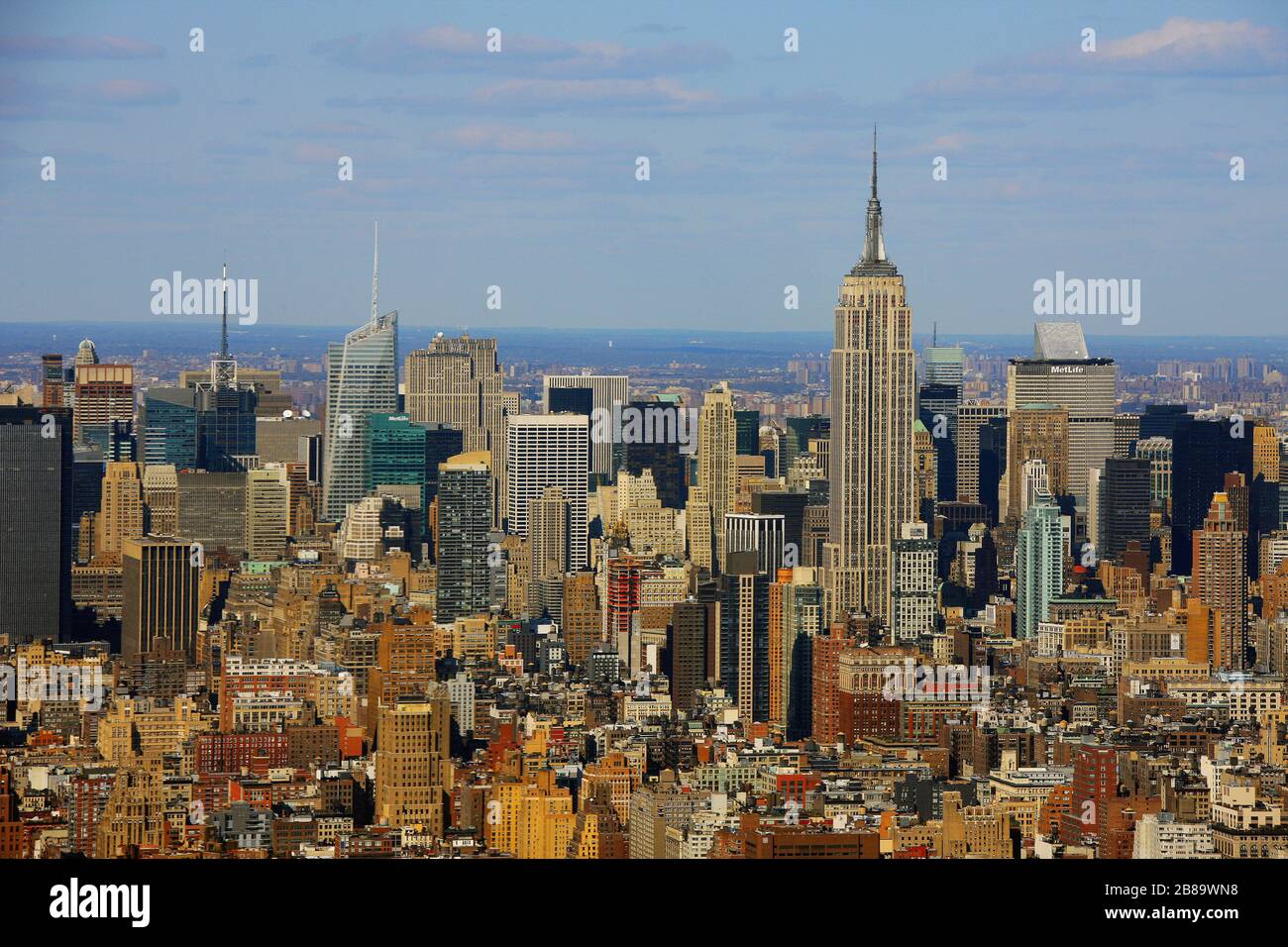 Midtown-Viertel in Manhattan, mit Finanzviertel und Empire State Building und Bank of America Tower, 12.04.2009, Luftaufnahme, USA, New York City Stockfoto