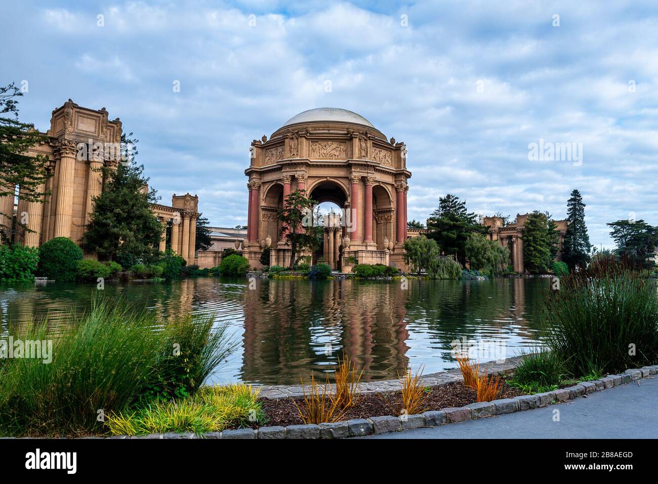 San Francisco Palace Of Fine Arts Museum Kalifornien Usa Amerikanische Vereinigte Staaten Von Amerika Stockfotografie Alamy