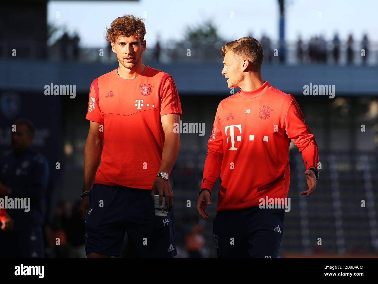 firo: 23.07.2019 Fuvuball, Fußball: 1. Bundesliga, Saison 2019/2020 AC Mailand, Testspiel, Test, Freundschaftsspiel, gegen FCB FC Bayern Mvºnchen Muenchen, Audi Summer Tour USA, International Champions Cup 0:1 FCB Leon Goretzka, vor dem Spiel, Filer, Feature, General, Background, Sun, Shadow, FCB Joshua kimmich, Nutzung weltweit Stockfoto