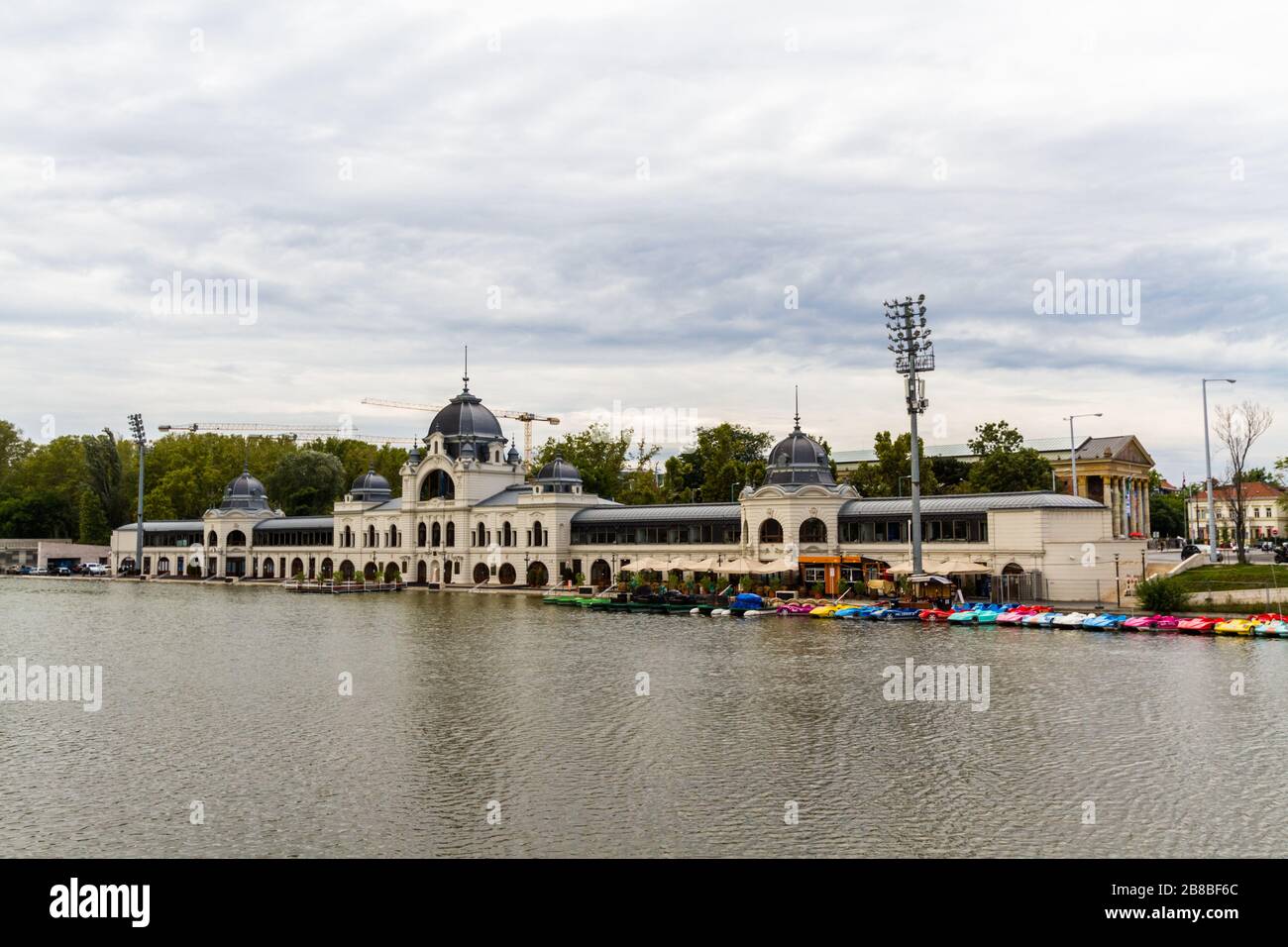 See- und Eislaufbau, Stadtpark, Landschaft Budapest in Ungarn, Landschaft Stockfoto