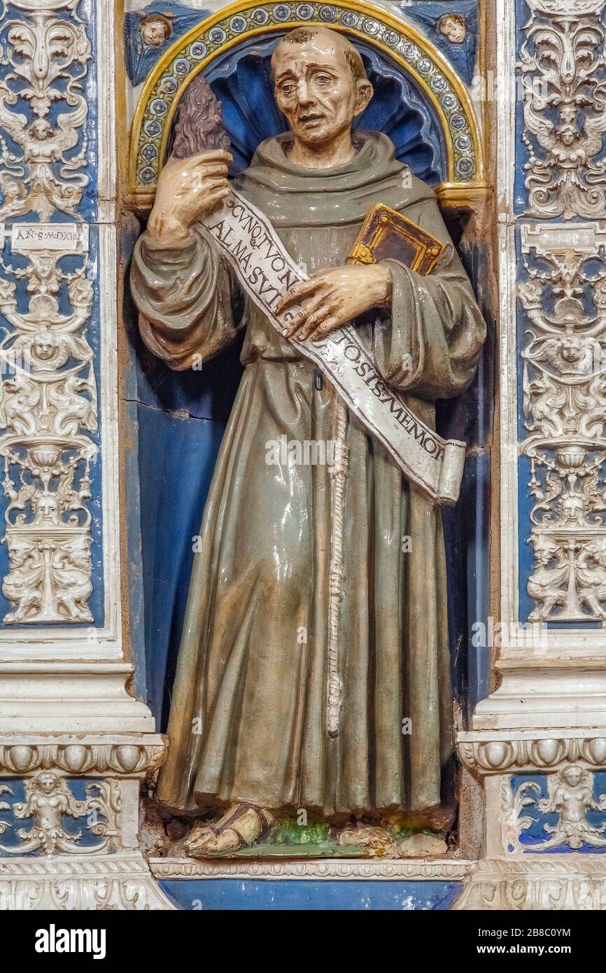 Italien Toskana - Poggibonsi - Basilika di San Lucchese - Giovanni della Robbia - Madonna mit Kind und Heiligen Detail - Altarbild Stockfoto