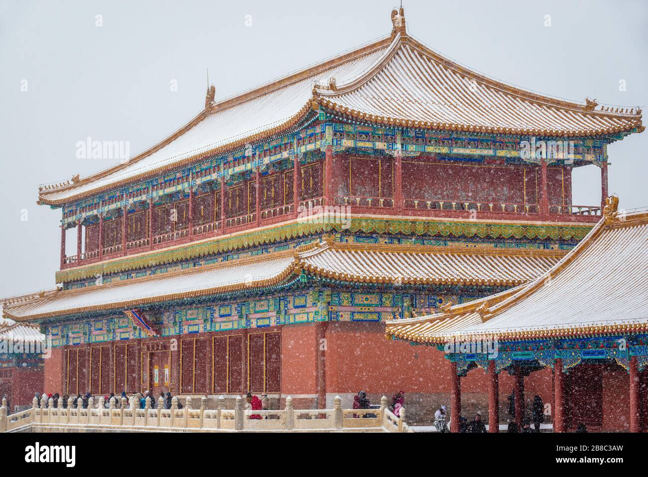 Turm des staatlichen Wohlwollens neben der Hall of Supreme Harmony in Forbidden City Palace Complex im Zentrum Pekings, China Stockfoto